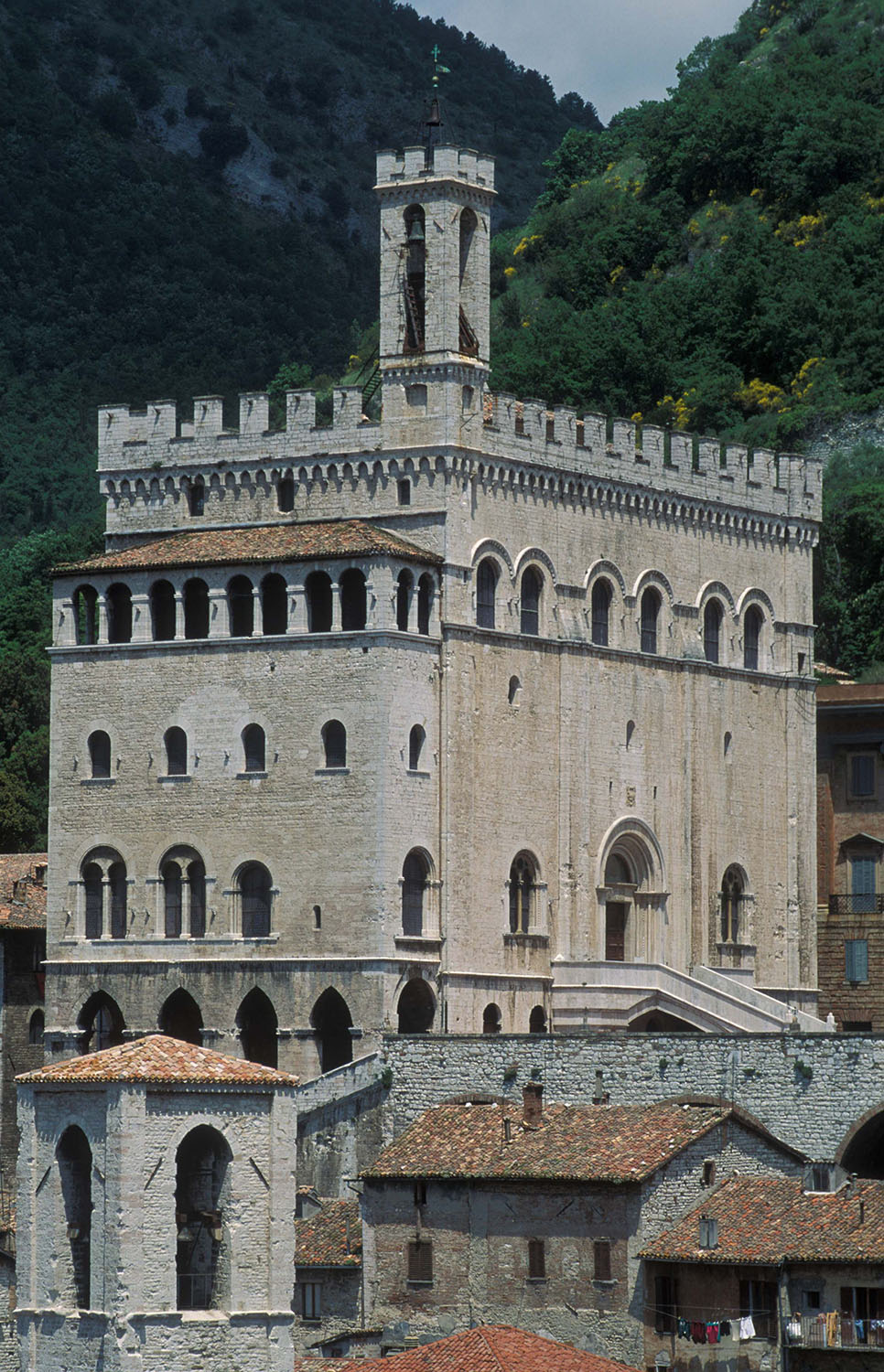 gcm_palazzo_dei_consoli_masonry_03